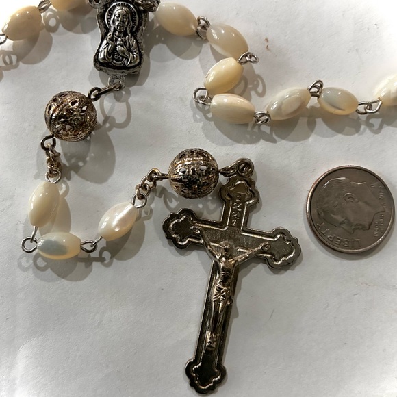 MOTHER OF PEARL ROSARY elegant - Picture 6 of 10